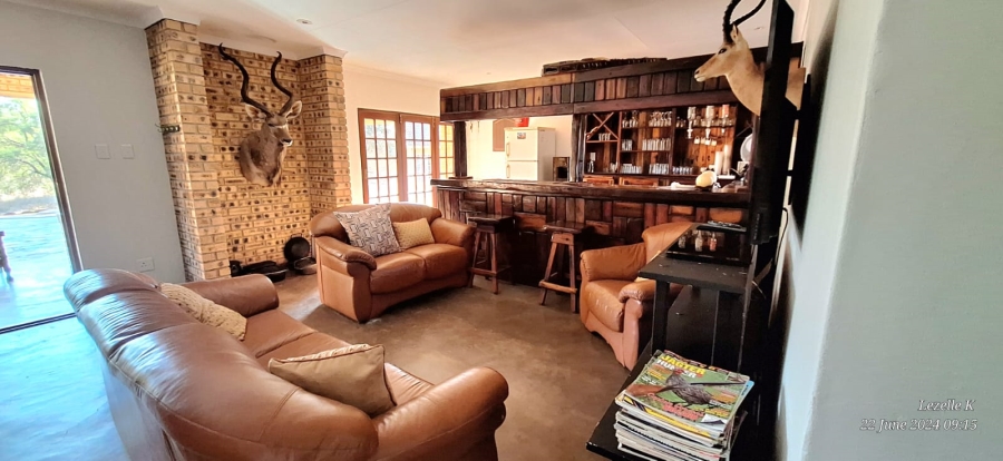 8 Bedroom Property for Sale in Swartruggens North West